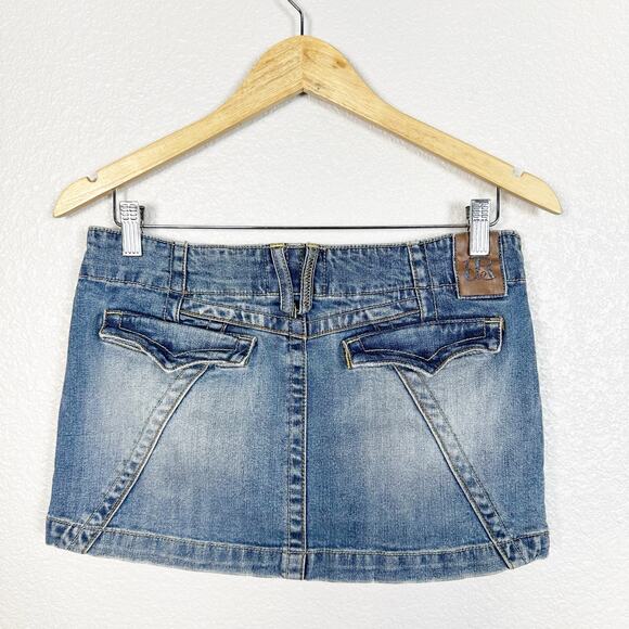 Vintage Y2K Grunge American Rag Womens Micro Mini Jean Skirt Size 7 - Picture 3 of 12